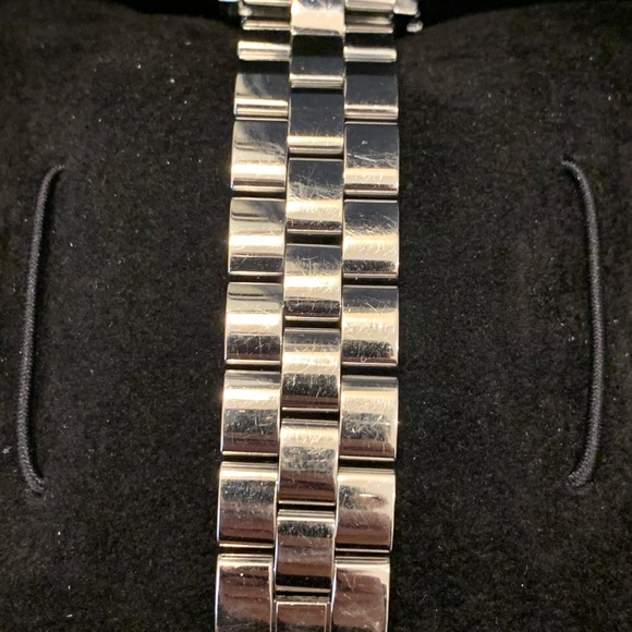 Ladies Baume & Mercier Hamptons Classic PM Quartz Watch Model 8563 - Picture 8 of 10